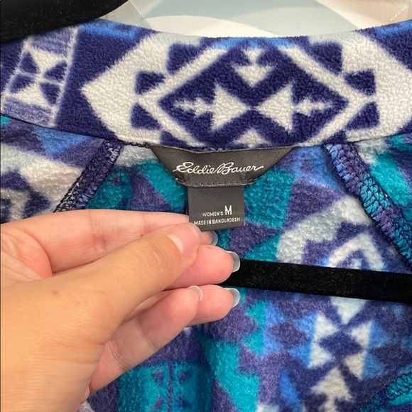 Eddie Bauer Blue and White Geometric Fleece - Picture 2 of 4
